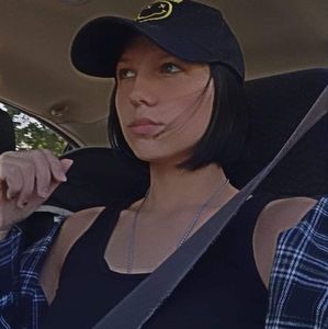 Meet your Posher, Jasmine